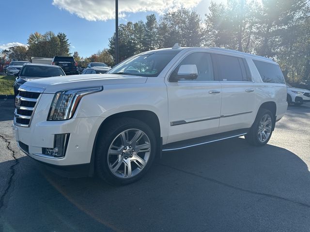 2017 Cadillac Escalade ESV Luxury