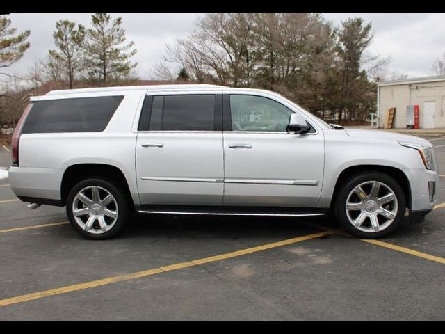 2017 Cadillac Escalade ESV Luxury