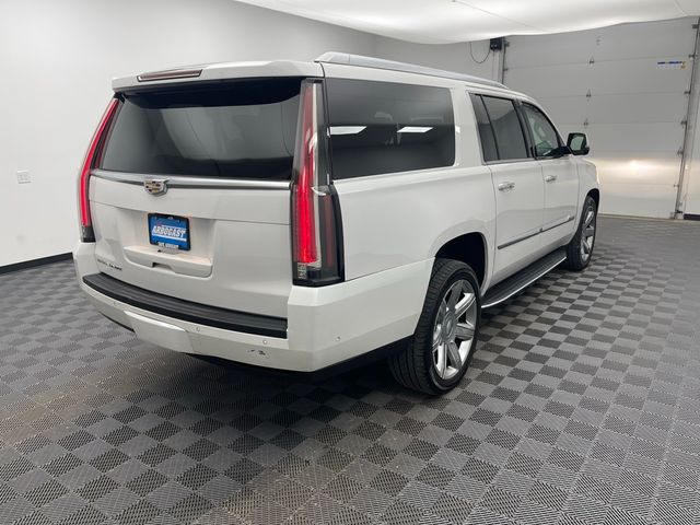 2017 Cadillac Escalade ESV Luxury