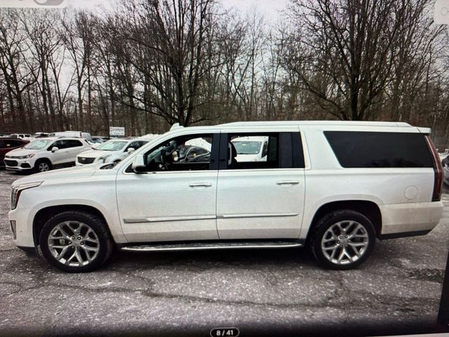 2017 Cadillac Escalade ESV Luxury