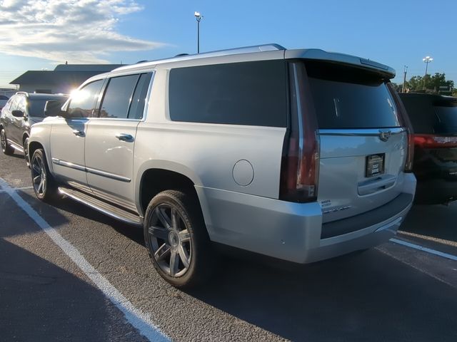 2017 Cadillac Escalade ESV Luxury