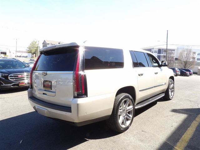 2017 Cadillac Escalade ESV Luxury