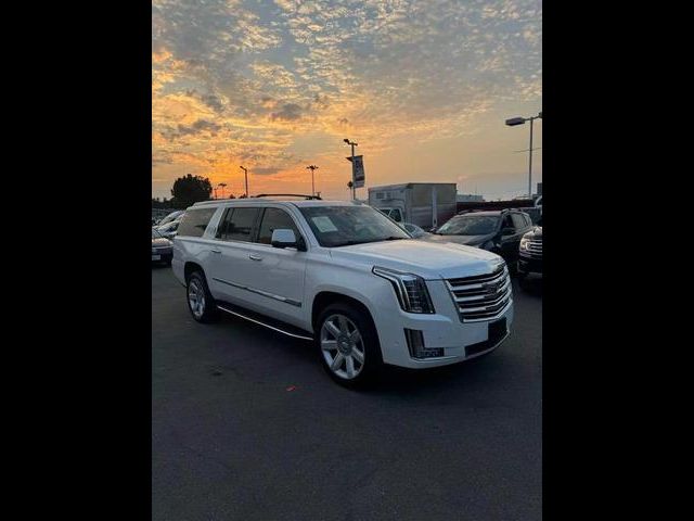 2017 Cadillac Escalade ESV Luxury