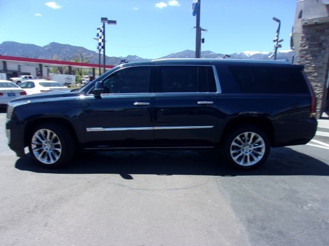 2017 Cadillac Escalade ESV Premium Luxury