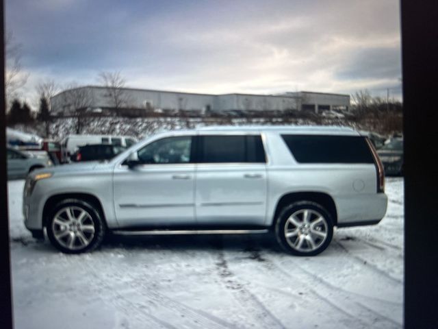 2017 Cadillac Escalade ESV Premium Luxury