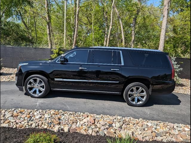 2017 Cadillac Escalade ESV Premium Luxury