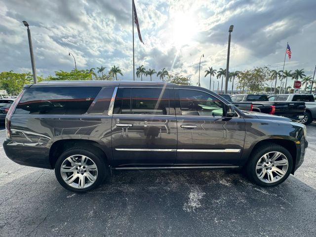 2017 Cadillac Escalade ESV Premium Luxury