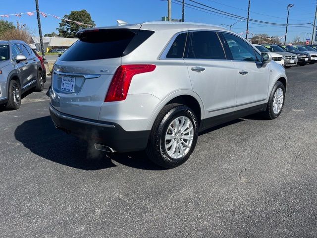 2017 Cadillac XT5 Base