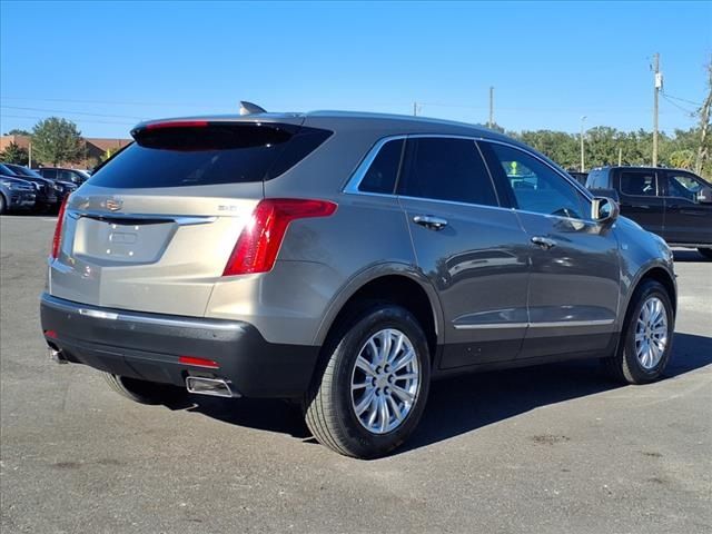 2017 Cadillac XT5 Base