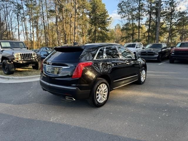 2017 Cadillac XT5 Base