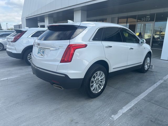 2017 Cadillac XT5 Base