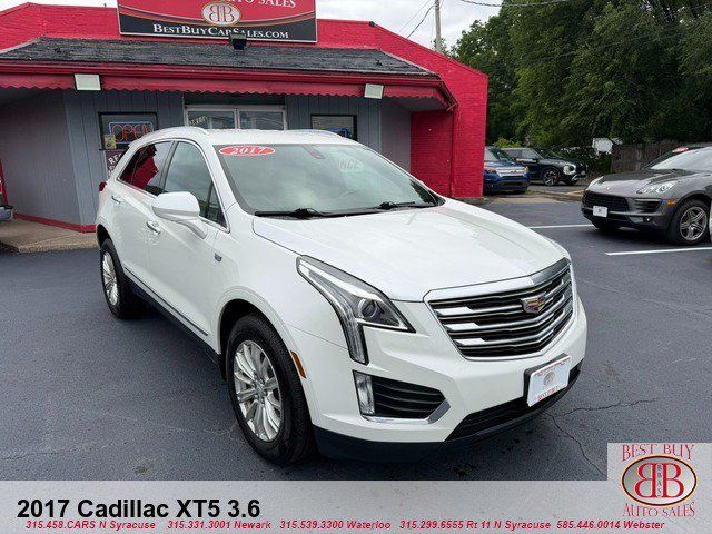 2017 Cadillac XT5 Base