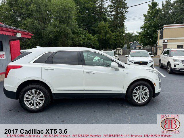 2017 Cadillac XT5 Base