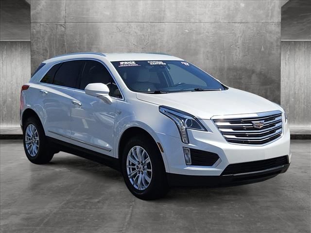 2017 Cadillac XT5 Base