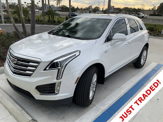 2017 Cadillac XT5 Base