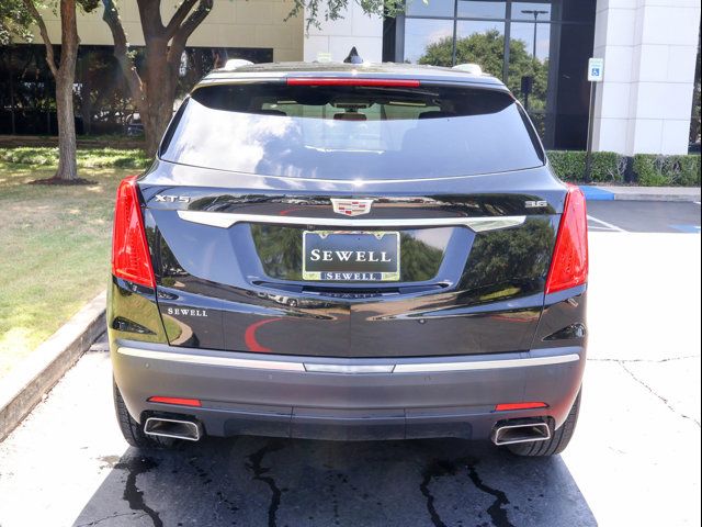 2017 Cadillac XT5 Base