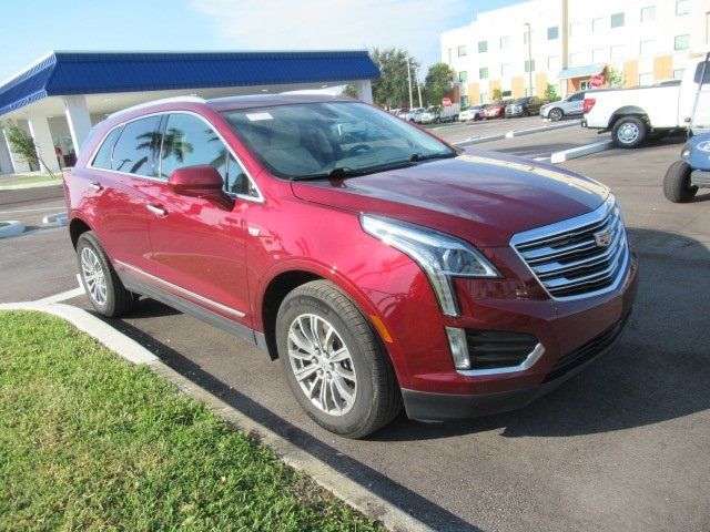 2017 Cadillac XT5 Luxury