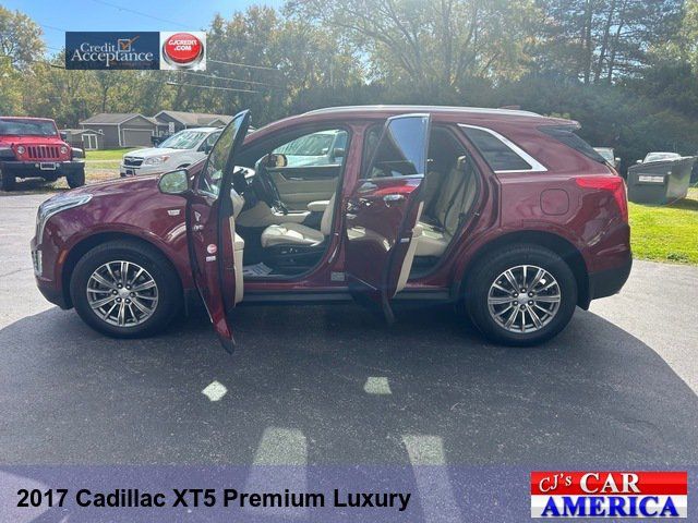 2017 Cadillac XT5 Luxury