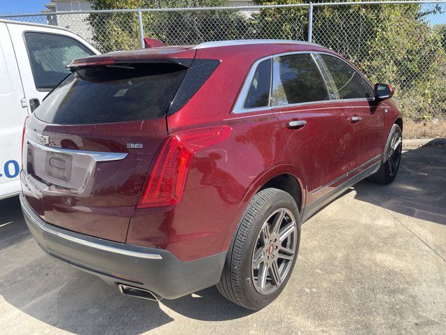 2017 Cadillac XT5 Luxury