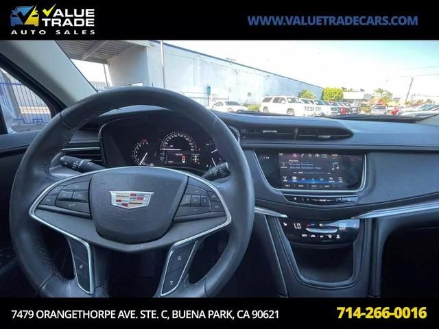 2017 Cadillac XT5 Luxury