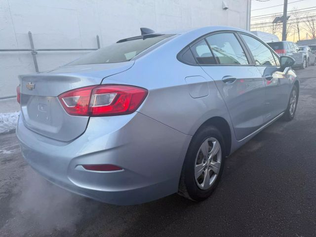 2017 Chevrolet Cruze LS