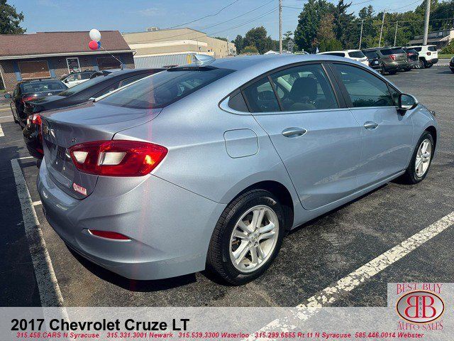 2017 Chevrolet Cruze LT