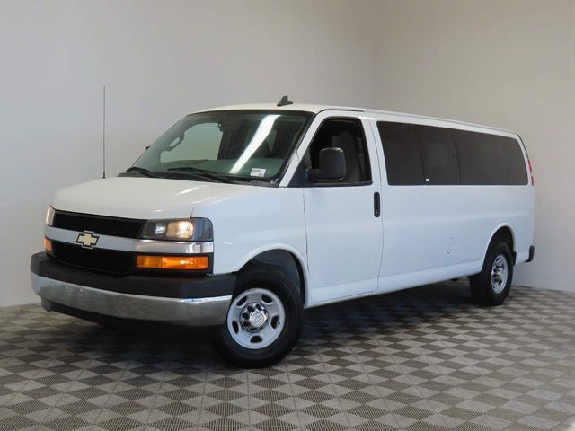 2017 Chevrolet Express LT