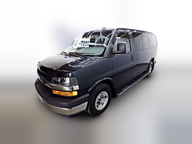 2017 Chevrolet Express LT
