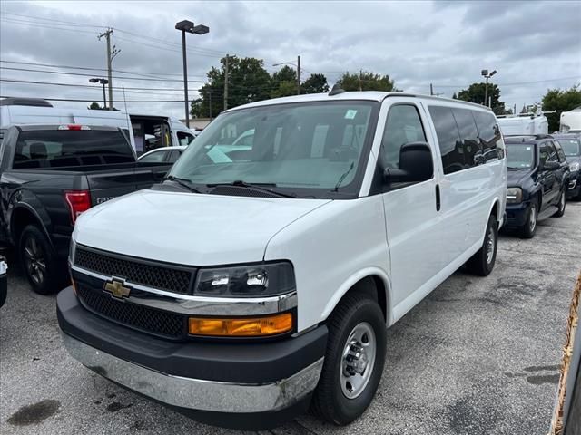 2017 Chevrolet Express LT