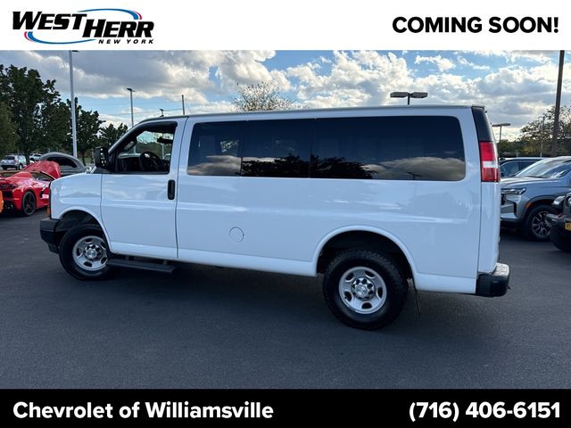 2017 Chevrolet Express LS