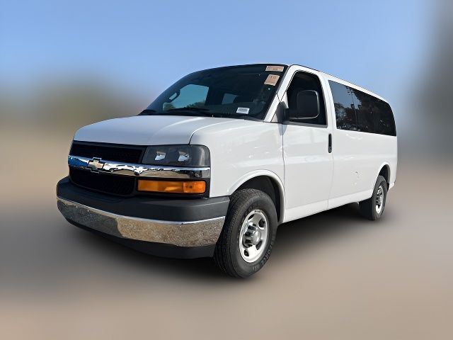 2017 Chevrolet Express LT