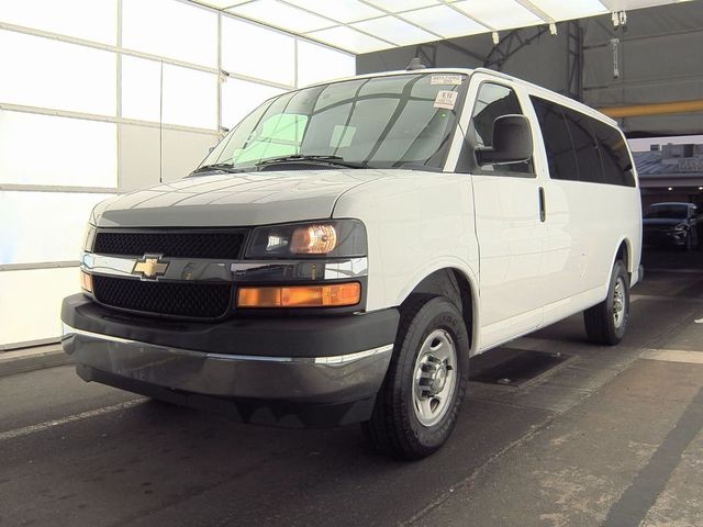 2017 Chevrolet Express LT