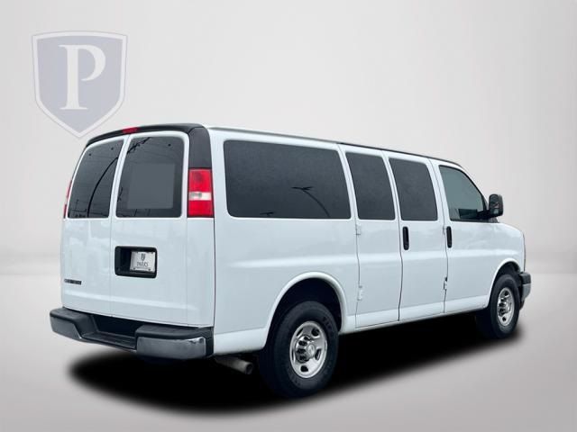 2017 Chevrolet Express LT