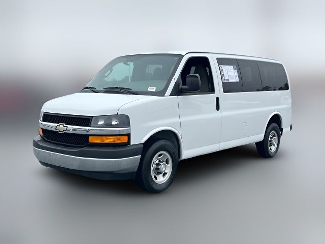 2017 Chevrolet Express LT