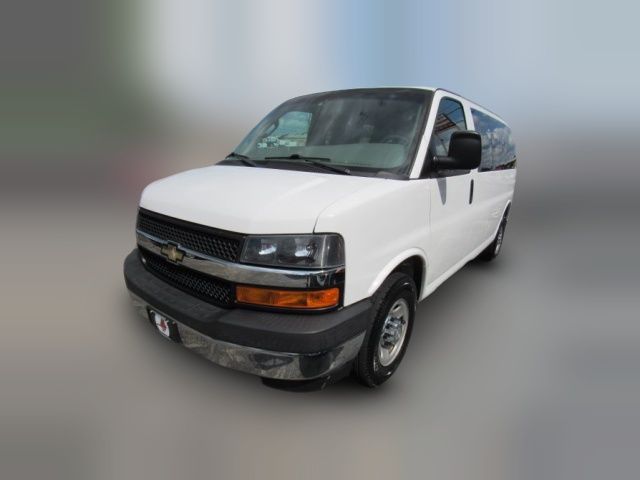 2017 Chevrolet Express LT