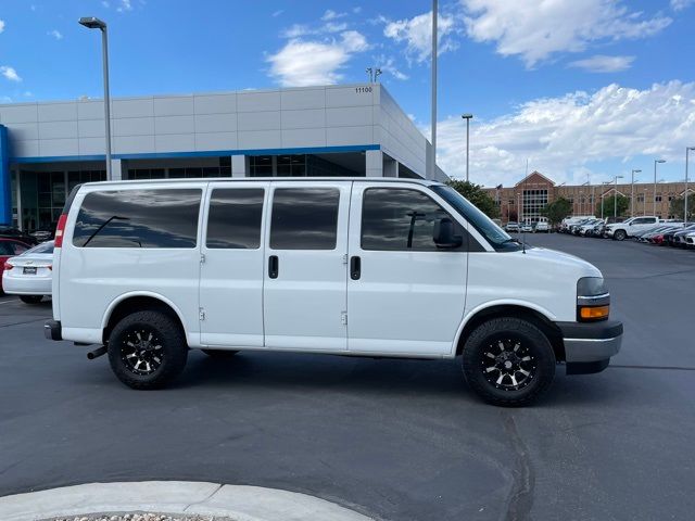 2017 Chevrolet Express LT