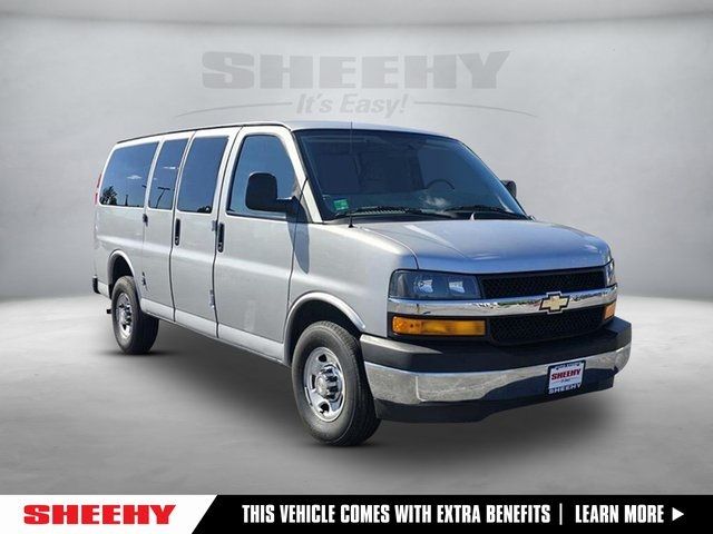 2017 Chevrolet Express Base