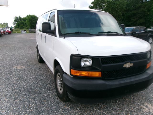 2017 Chevrolet Express Base