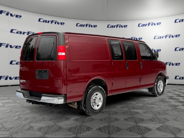 2017 Chevrolet Express Base