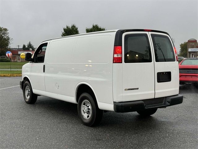 2017 Chevrolet Express Base