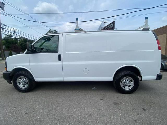 2017 Chevrolet Express Base