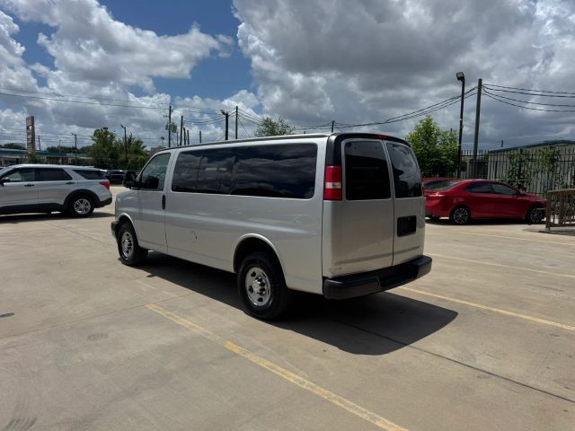 2017 Chevrolet Express LS