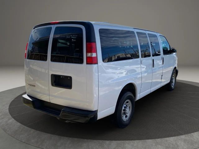 2017 Chevrolet Express LS