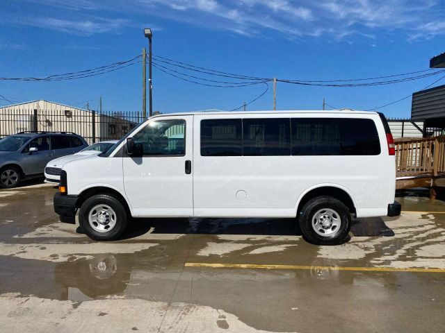 2017 Chevrolet Express LS