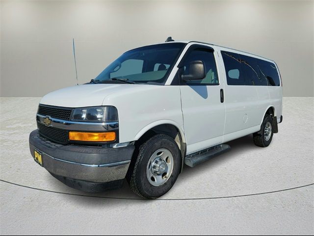 2017 Chevrolet Express LT