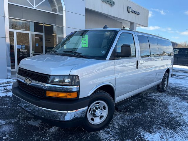 2017 Chevrolet Express LT