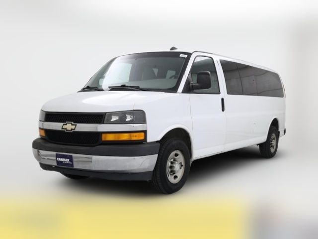 2017 Chevrolet Express LT