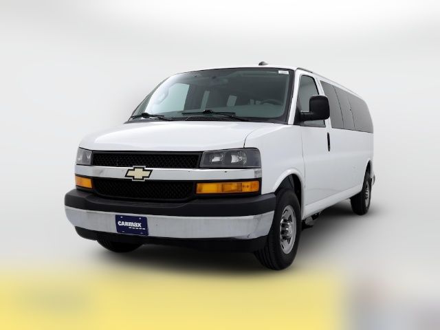 2017 Chevrolet Express LT