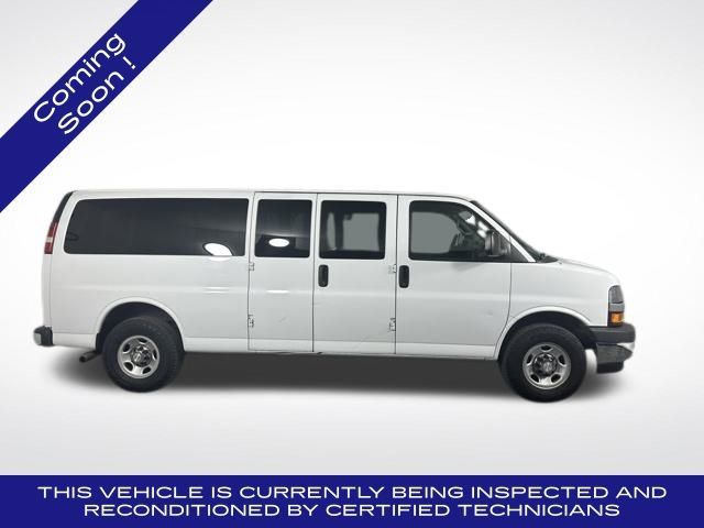 2017 Chevrolet Express LT