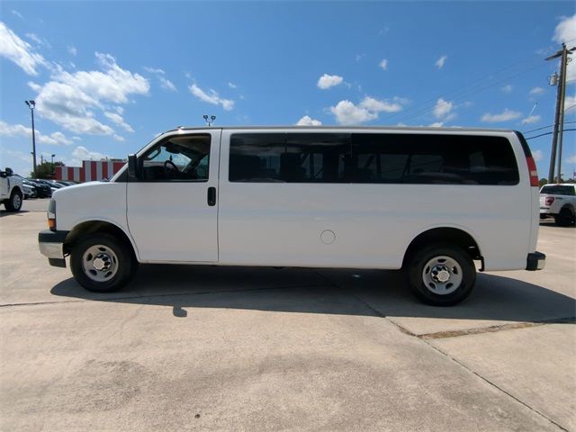 2017 Chevrolet Express LT